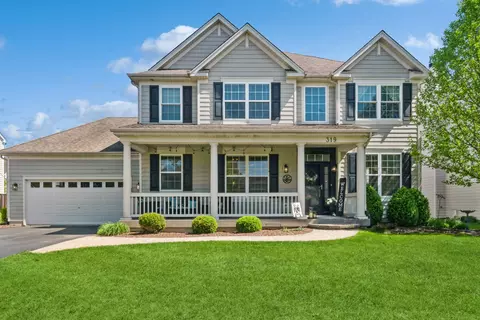 319 Cassidy Ln, Elgin, IL 60124