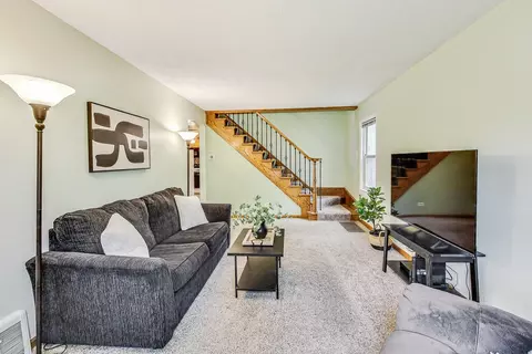 237 E Washington St, Des Plaines, IL 60016 photo 3