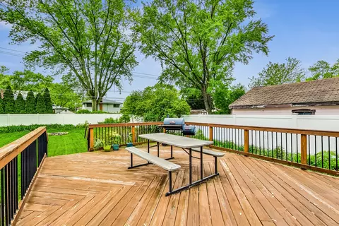 237 E Washington St, Des Plaines, IL 60016 photo 28