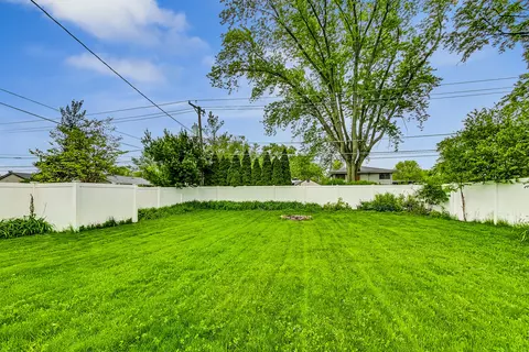 237 E Washington St, Des Plaines, IL 60016 photo 32