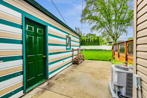 237 E Washington St, Des Plaines, IL 60016 photo 33