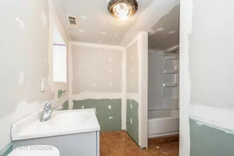 1130 N Lorel Ave, Chicago, IL 60651 photo 21