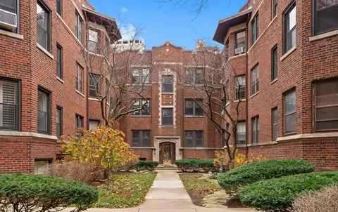 529 W Brompton Ave #2S, Chicago, IL 60657