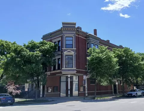 3255 N Greenview Ave #3R, Chicago, IL 60657