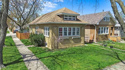 1100 N 7th Ave, Maywood, IL 60153