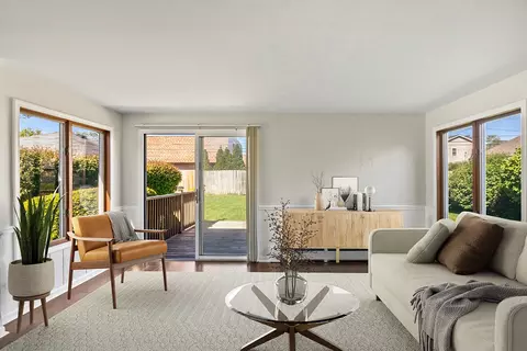 Living - 1036 E Grant Dr, Des Plaines, IL 60016 photo 2 of 3