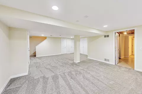904 Houston Ave, Elgin, IL 60120 photo 25