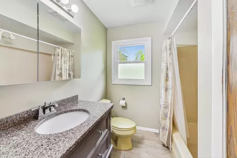 904 Houston Ave, Elgin, IL 60120 photo 22