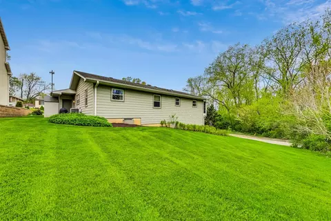 904 Houston Ave, Elgin, IL 60120 photo 40