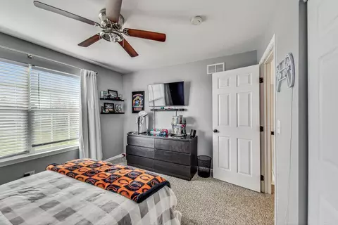 1306 Filly Ln, Bartlett, IL 60103 photo 23