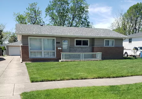 15230 Ridgeway Ave, Midlothian, IL 60445