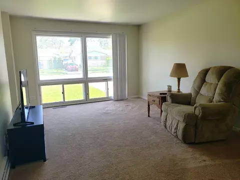 15230 Ridgeway Ave, Midlothian, IL 60445 photo 3