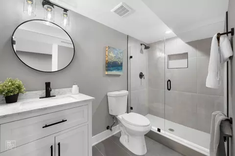 1103 Evergreen St, Wheaton, IL 60187 photo 9