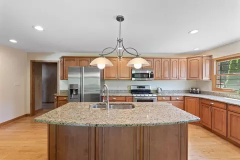 625 Woodlea Rd, Kankakee, IL 60901 photo 4