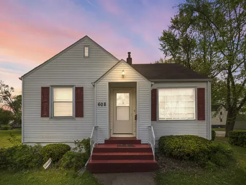 608 N Indiana Ave, Kankakee, IL 60901