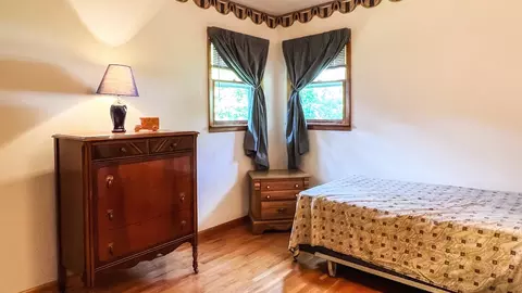 Bedroom - 400 Grandview Dr, Normal, IL 61761 photo 2 of 2