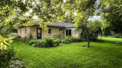 Exterior - 400 Grandview Dr, Normal, IL 61761 photo 4 of 9