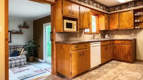 Kitchen - 400 Grandview Dr, Normal, IL 61761 photo 2 of 6