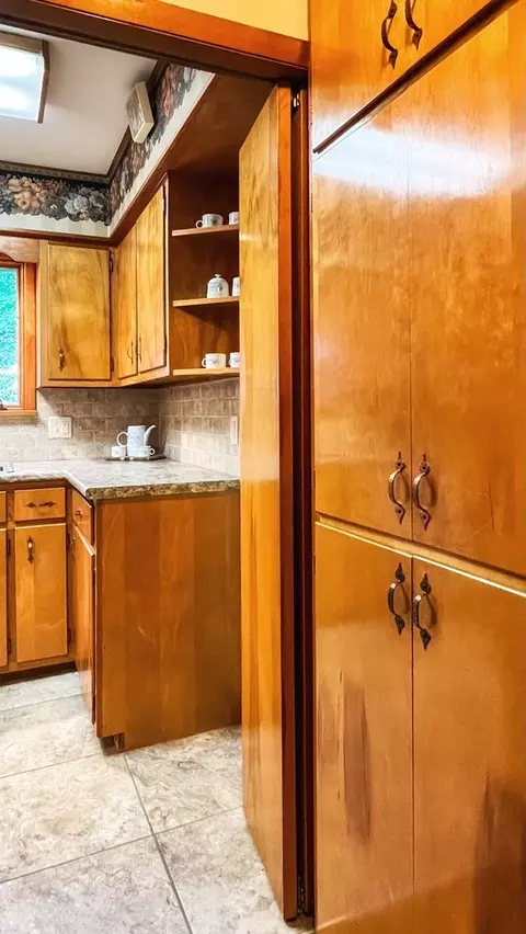 Kitchen - 400 Grandview Dr, Normal, IL 61761 photo 6 of 6