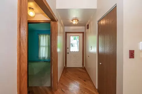 Entry Way - 1350 Riverwood Dr, Algonquin, IL 60102 photo 1 of 1