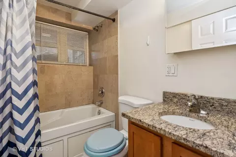 Bath - Undisclosed, Chicago, IL 60659 photo 2 of 2