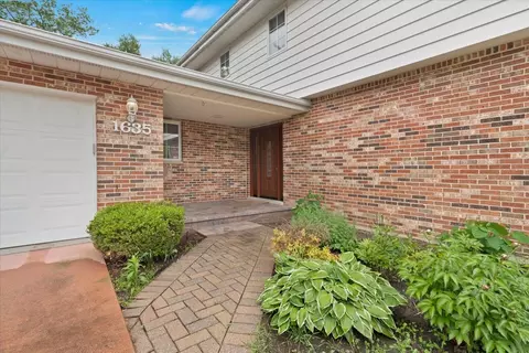 1635 Central Ave, Northbrook, IL 60062 photo 2
