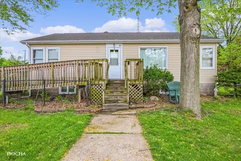 822 East St, Morris, IL 60450