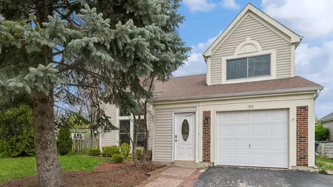 123 Wilton Ln, Mundelein, IL 60060