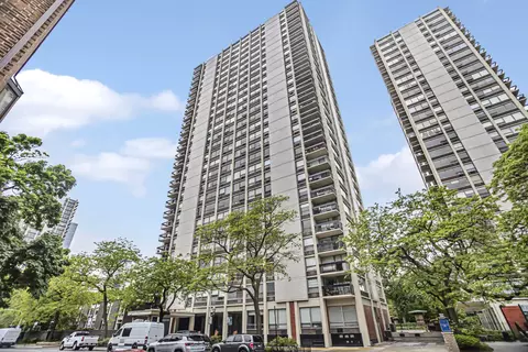 1355 N Sandburg Ter #1106D, Chicago, IL 60610