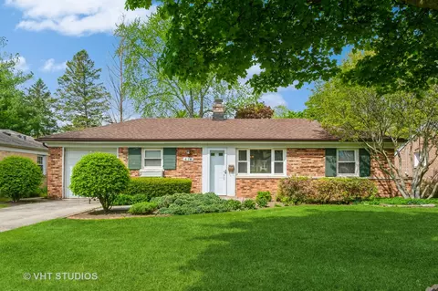 414 N Dryden Pl, Arlington Heights, IL 60004