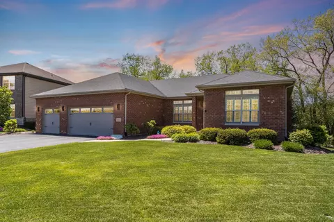 18018 S Mccabe Ln, Lockport, IL 60441