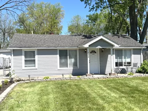 2435 Garden St, Joliet, IL 60435