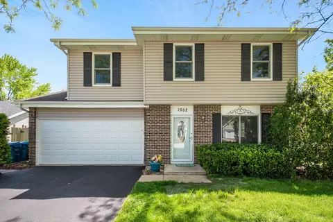 1662 Kautz Rd, Aurora, IL 60504