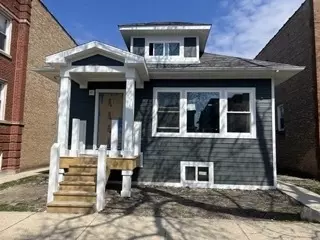 5306 W Cornelia Ave, Chicago, IL 60641