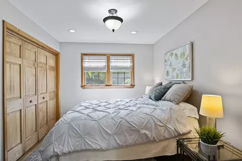 1218 Pine St, Glenview, IL 60025 photo 16