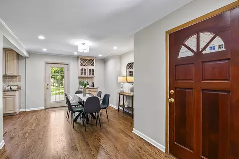 1218 Pine St, Glenview, IL 60025 photo 3