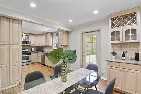 1218 Pine St, Glenview, IL 60025 photo 12
