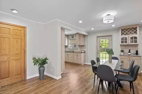 1218 Pine St, Glenview, IL 60025 photo 9