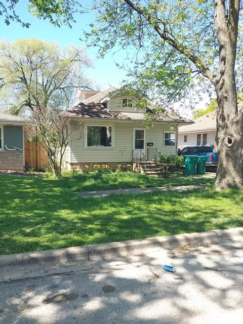 1519 Burry St, Joliet, IL 60435