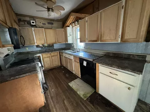 Kitchen - 311 E 11th St, Sterling, IL 61081 photo 1 of 1