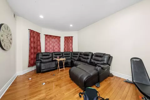 7420 S Harvard Ave, Chicago, IL 60621 photo 4