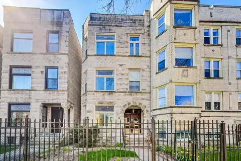 2863 W Shakespeare Ave #2, Chicago, IL 60647