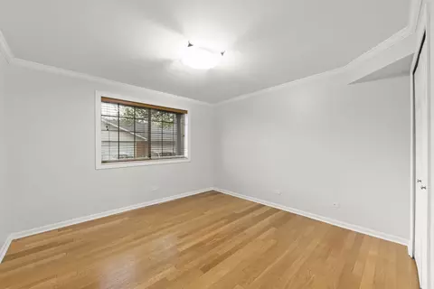 Bedroom - 1338 S Lorraine Rd #D, Wheaton, IL 60189 photo 3 of 4