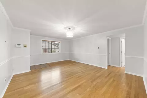 Living - 1338 S Lorraine Rd #D, Wheaton, IL 60189 photo 4 of 4