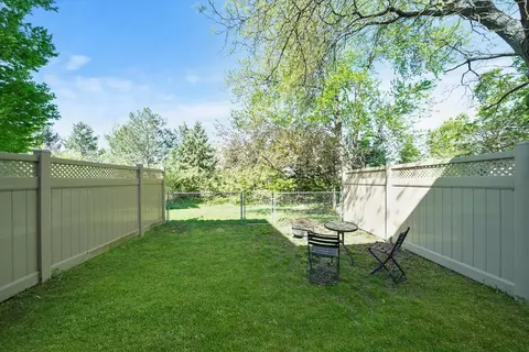 1542 Elder Dr, Aurora, IL 60506 photo 9