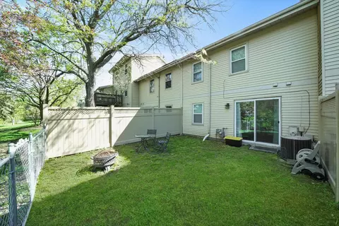 1542 Elder Dr, Aurora, IL 60506 photo 8
