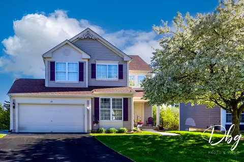 49 W Tall Grass Ct, Round Lake Beach, IL 60073