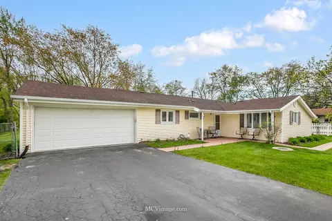 8721 W 164th St, Orland Park, IL 60462