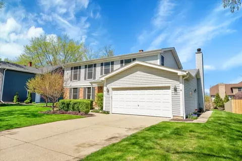 1062 Butler Dr, Crystal Lake, IL 60014
