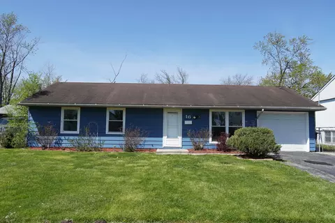 16 N Pine Ln, Glenwood, IL 60425